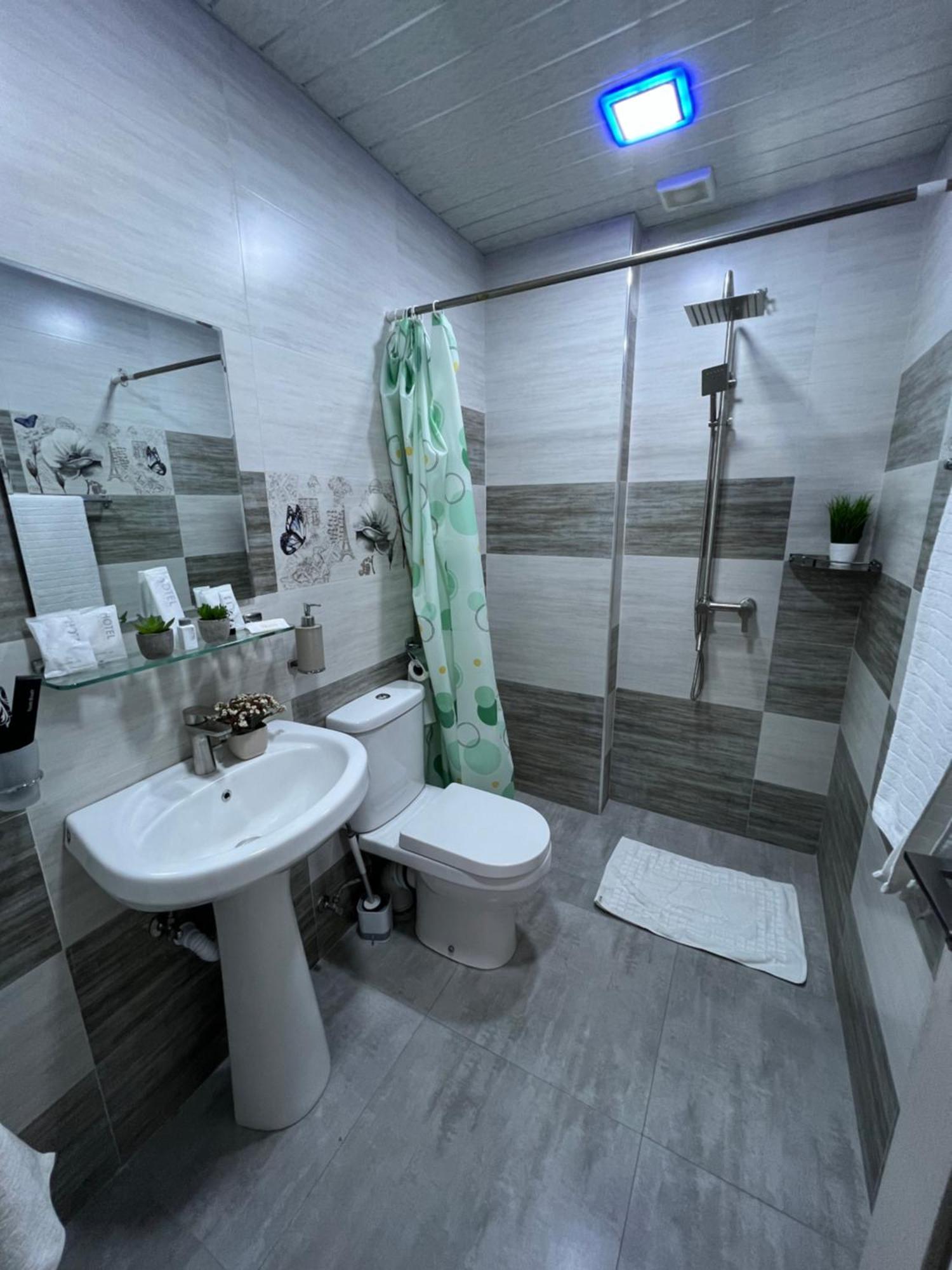 Cosy Apartment With Good Location Self Check In Erévan Extérieur photo