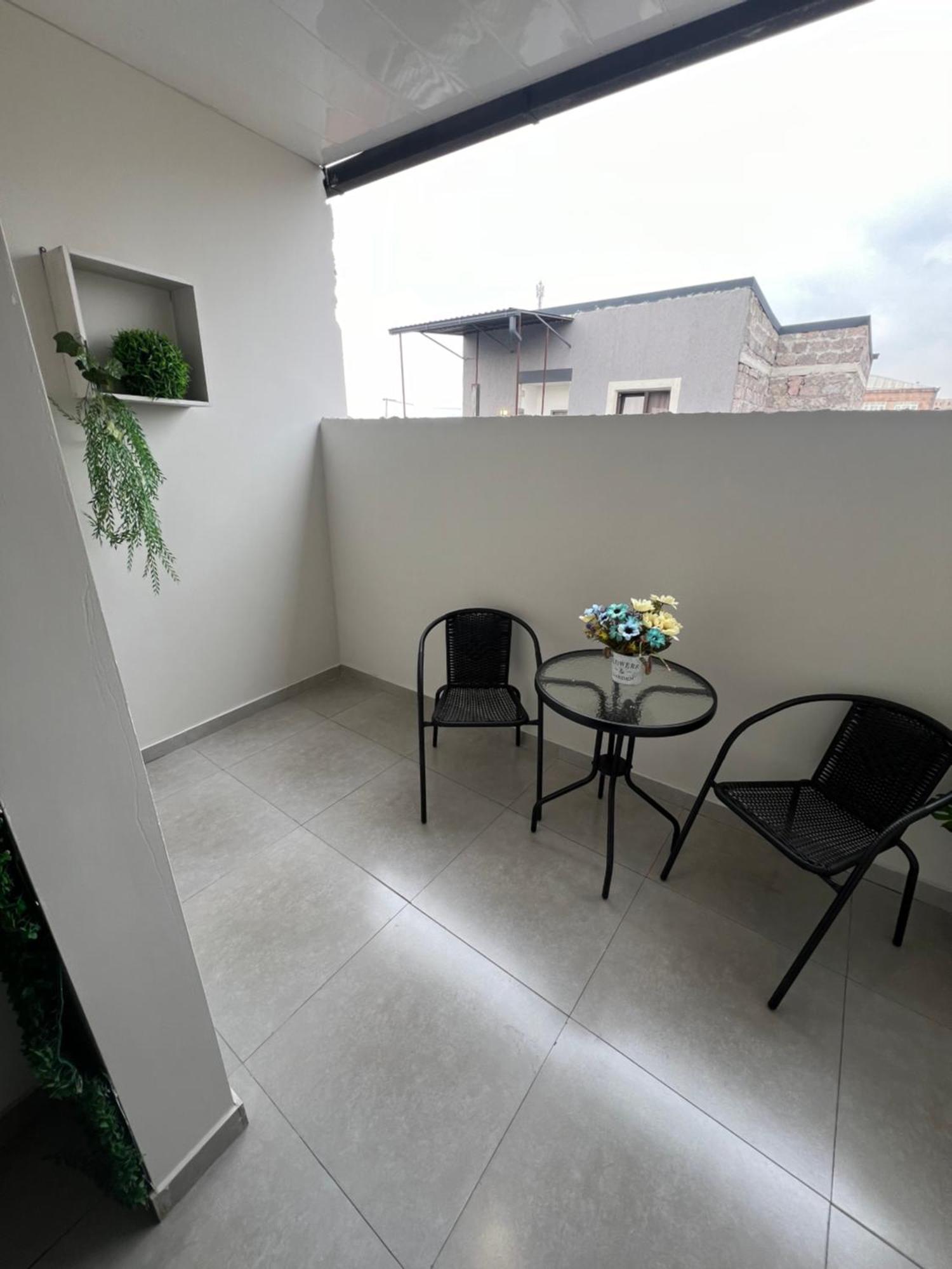 Cosy Apartment With Good Location Self Check In Erévan Extérieur photo